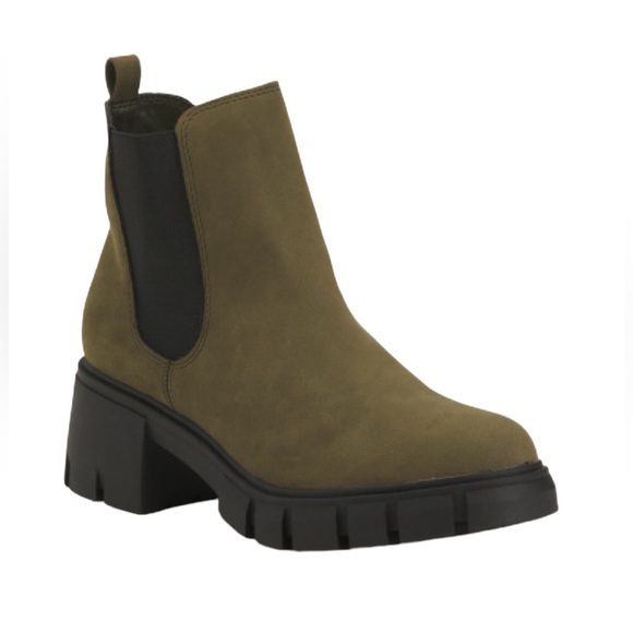 Madden Girl Suede Lug Sole Chelsea Boots - Picture 2 of 4